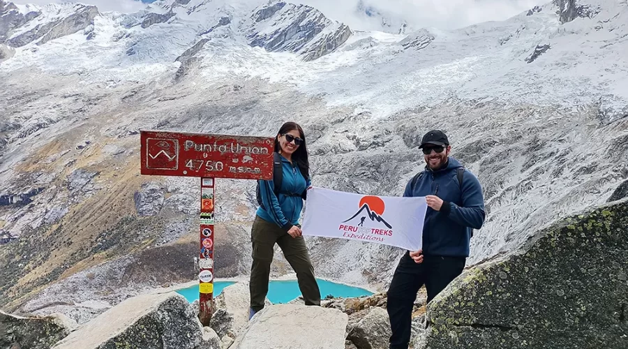 Punta Union pass in the santa cruz trek