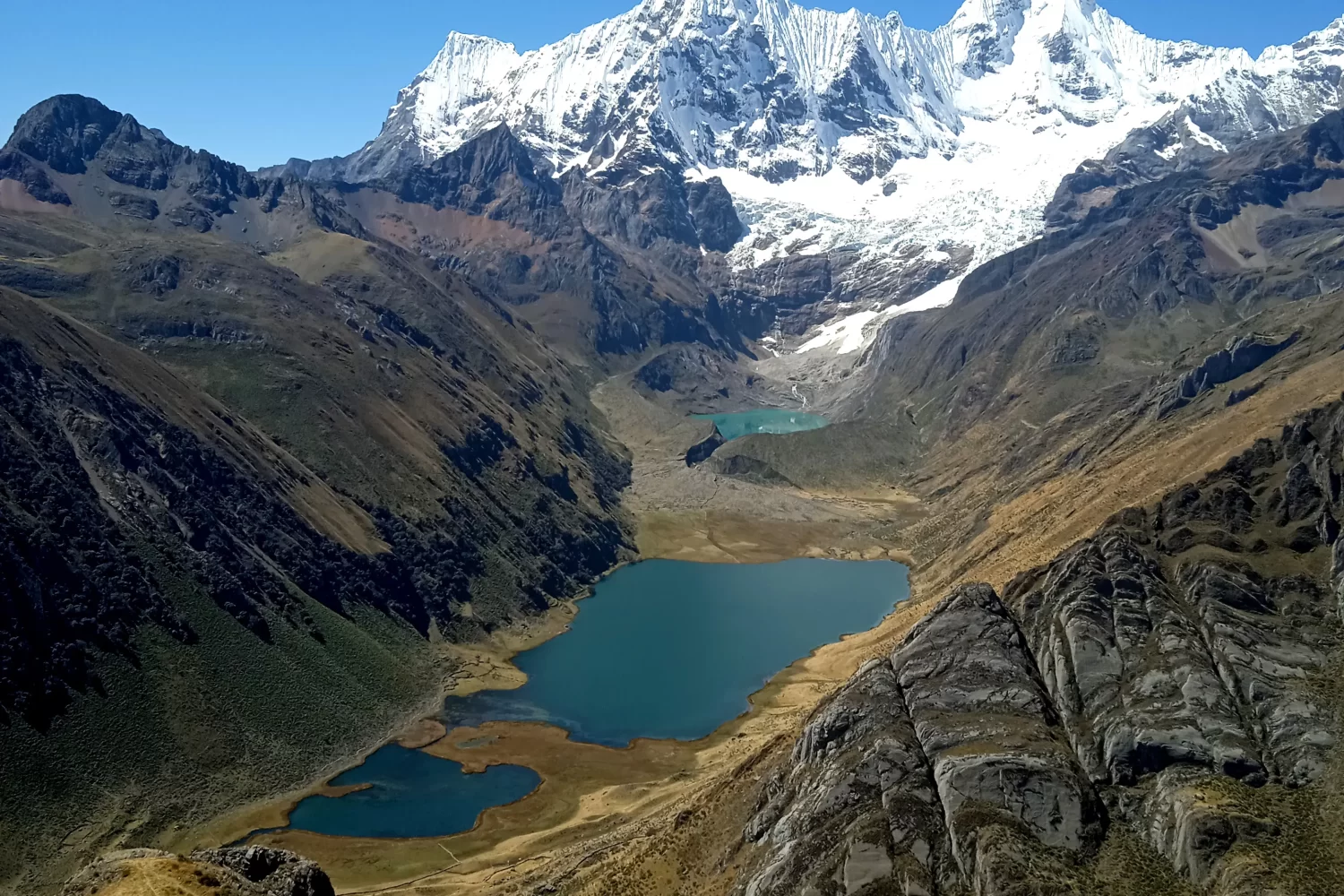 Jahuacocha panoramic view in the Huayhuash Range, Peru